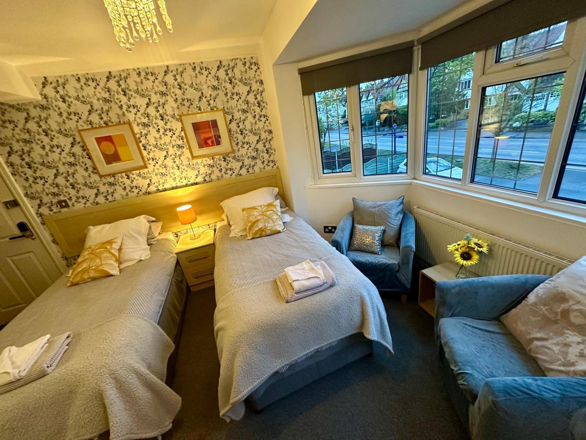 سوليهال Station Approach B&B Boutique Stays المظهر الخارجي الصورة